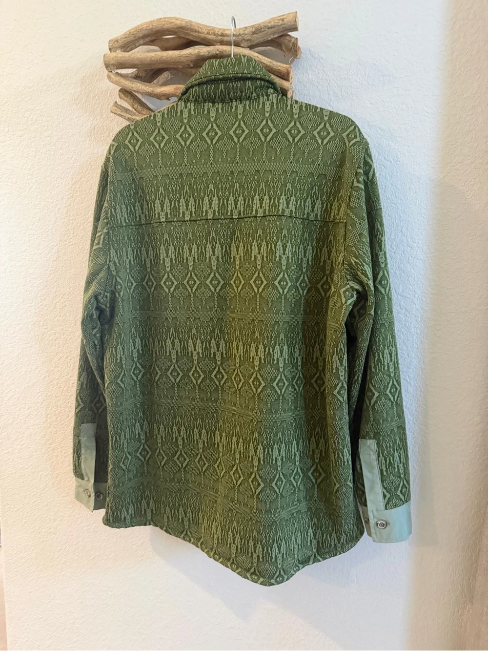 Avalanche OutdoorSupply Co Olive Green button Jacket shirt sz L men ROSSMORE